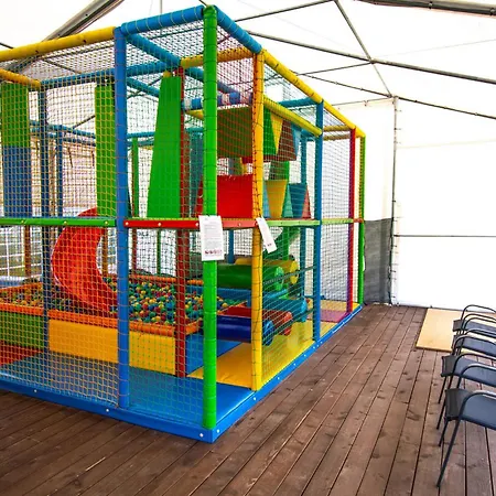 Holiday home Stunning In With Wifi